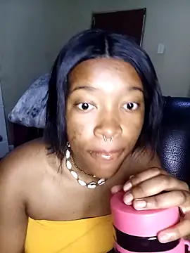 FreakieKay online show from 10.27.25