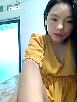 Snapshot of Genie_tin chatting on 10.12.25 Genie tin online show from 10.12.25