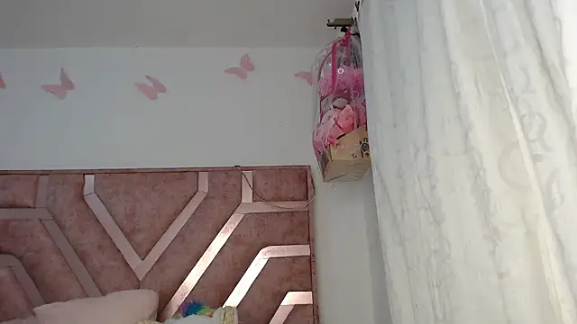 Snapshot of Rose_Baker- chatting on 10.18.25 Rose Baker- online show from 10.18.25