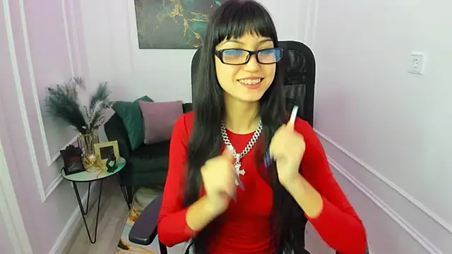 Snapshot of TiffanyYounge chatting on 02.05.26 TiffanyYounge online show from 02.05.26