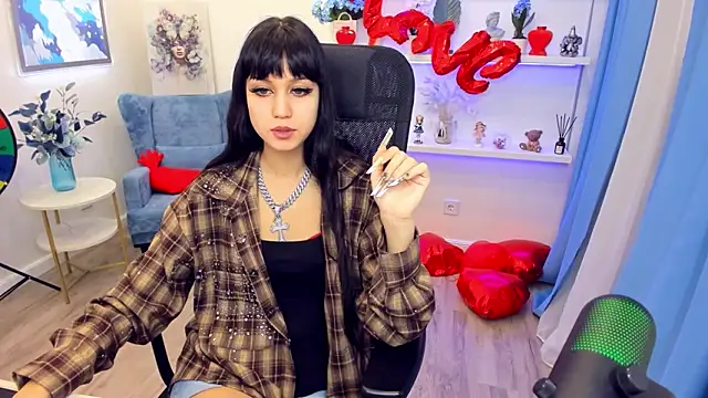 Snapshot of TiffanyYounge chatting on 02.09.26 TiffanyYounge online show from 02.09.26