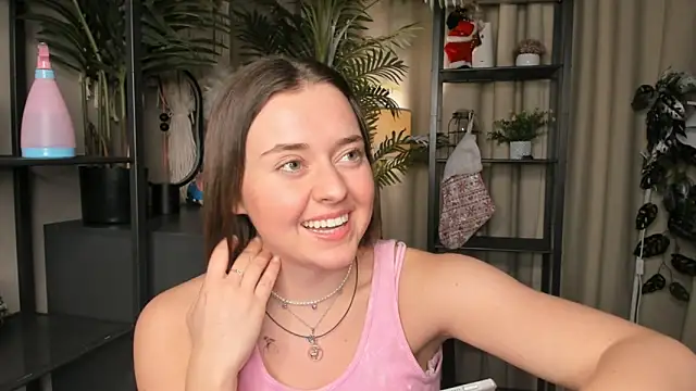 ThelmaJusto online show from 02.05.26