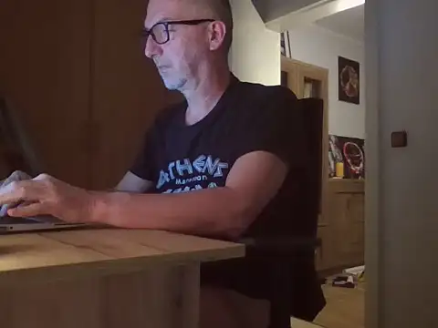 SilkenQuip online show from 10.06.25