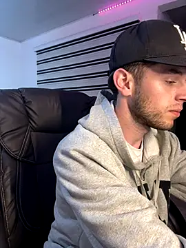 noah red online show from 10.16.25