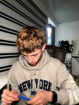 noah red online show from 10.24.25