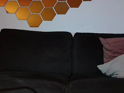 Snapshot of ZackFox chatting on 10.04.25 ZackFox online show from 10.04.25