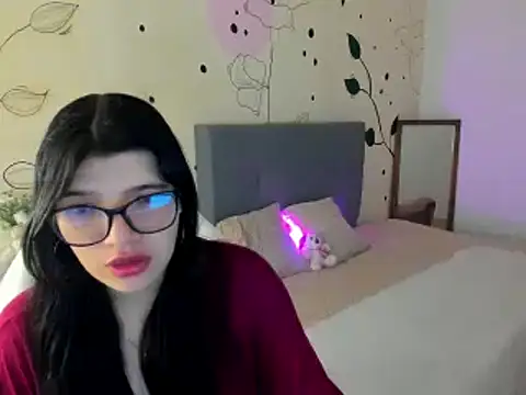 Snapshot of Gia_Brawn chatting on 10.26.25 Gia Brawn online show from 10.26.25