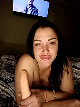 Snapshot of LuceSkys chatting on 10.14.25 LuceSkys online show from 10.14.25