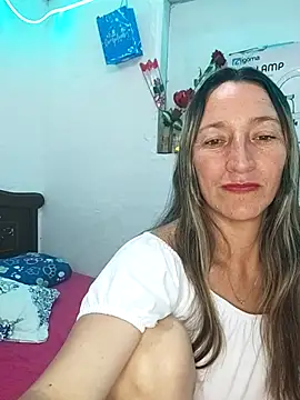 Keila10 online show from 10.30.25