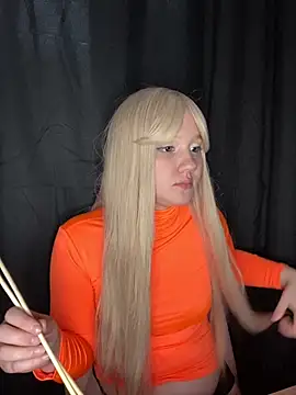 Snapshot of Darling_Bri_ chatting on 10.17.25 Darling Bri  online show from 10.17.25