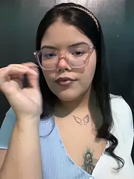 Snapshot of GabrielleMarsh1 chatting on 10.24.25 GabrielleMarsh1 online show from 10.24.25