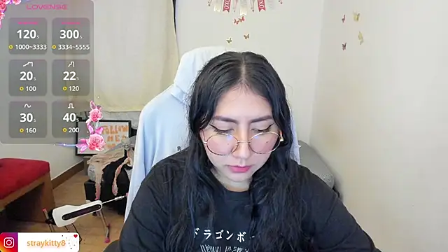 LoveLyy- online show from 11.04.25