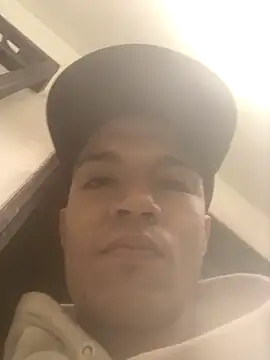 Snapshot of santyrestrepo chatting on 10.06.25 santyrestrepo online show from 10.06.25