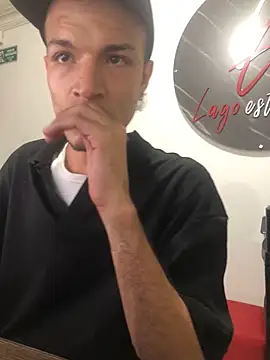 Snapshot of santyrestrepo chatting on 10.09.25 santyrestrepo online show from 10.09.25