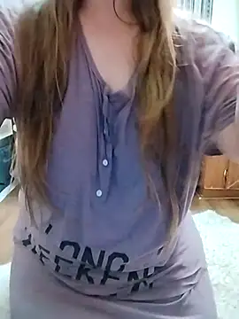 Snapshot of AugustRayn chatting on 10.08.25 AugustRayn online show from 10.08.25