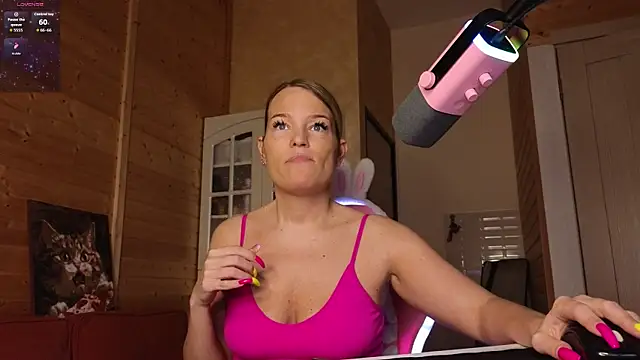 Lady Shine online show from 05.28.26