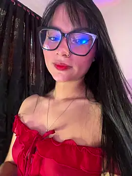 Snapshot of AlannaDollx chatting on 10.24.25 AlannaDollx online show from 10.24.25