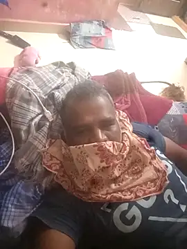 Snapshot of Eswar77 chatting on 10.11.25 Eswar77 online show from 10.11.25