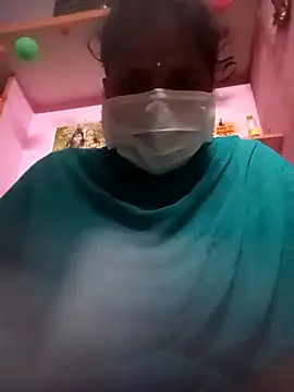 Snapshot of Eswar77 chatting on 10.19.25 Eswar77 online show from 10.19.25