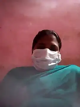 Snapshot of Eswar77 chatting on 10.21.25 Eswar77 online show from 10.21.25