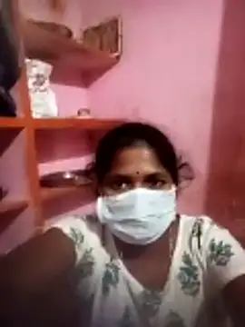 Snapshot of Eswar77 chatting on 10.30.25 Eswar77 online show from 10.30.25