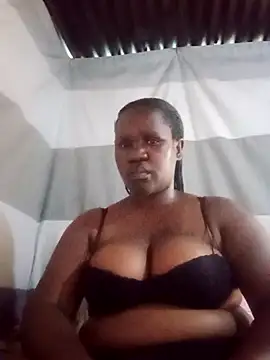 KNOXIEBAE online show from 10.23.25