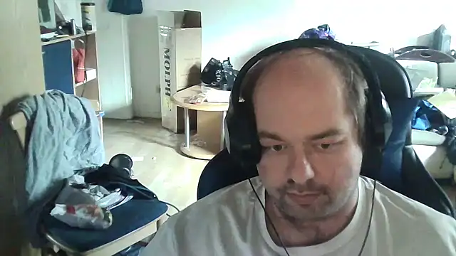 Snapshot of Pumba_Hornyboy chatting on 10.16.25 Pumba Hornyboy online show from 10.16.25