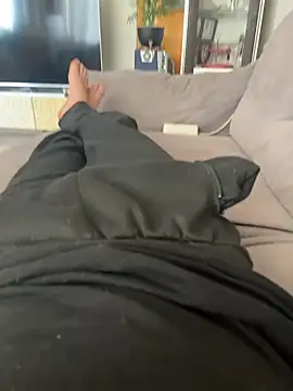 genckaan00 online show from 10.19.25