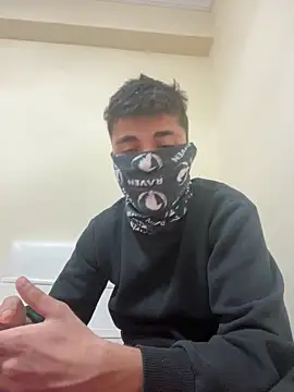 genckaan00 online show from 10.25.25