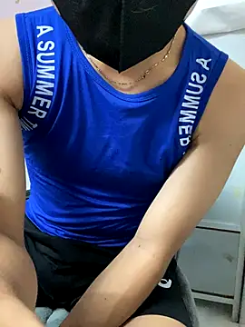 Boyshuaaa online show from 10.31.25