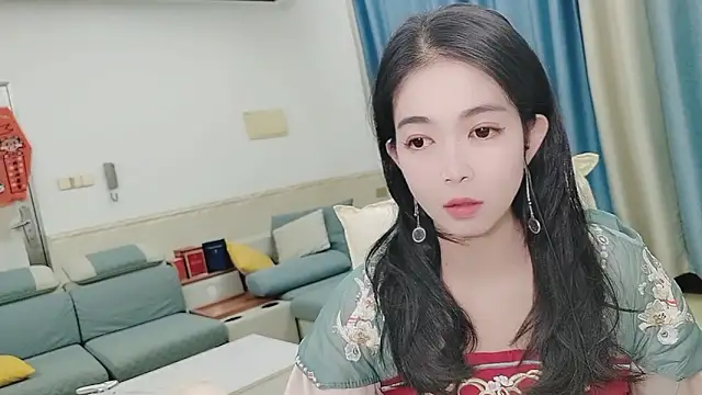 Q Yumi online show from 10.29.25