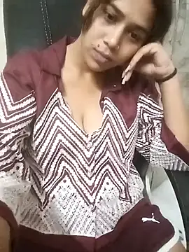 Snapshot of kudi_sexy chatting on 10.08.25 kudi sexy online show from 10.08.25