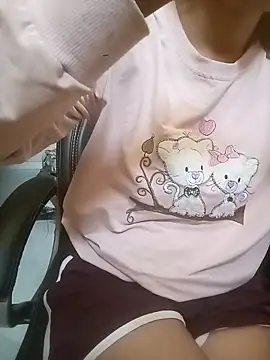 Snapshot of kudi_sexy chatting on 10.10.25 kudi sexy online show from 10.10.25