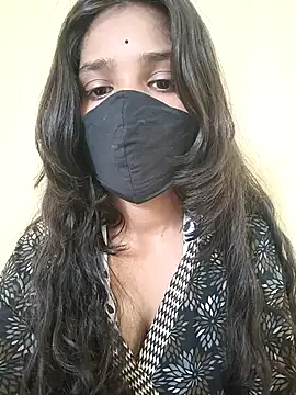 Snapshot of Beautiful_Eye chatting on 10.07.25 Beautiful Eye online show from 10.07.25