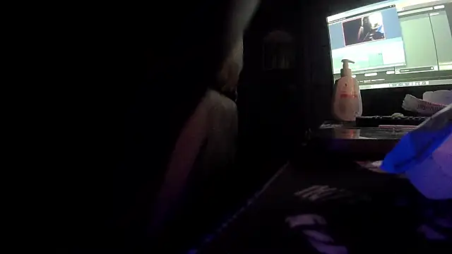 Snapshot of suicdemask chatting on 02.03.26 suicdemask online show from 02.03.26