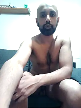 T1T012 online show from 02.08.26