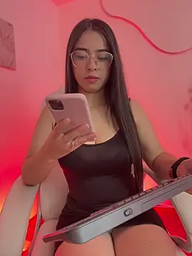 Iam Valentinaaa online show from 10.08.25