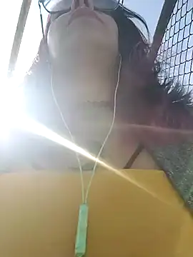 Snapshot of Abby_2-1 chatting on 10.09.25 Abby 2-1 online show from 10.09.25