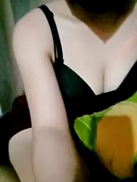 Snapshot of Lyly69699 chatting on 10.07.25 Lyly69699 online show from 10.07.25