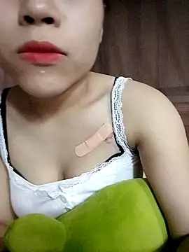 Snapshot of Lyly69699 chatting on 10.10.25 Lyly69699 online show from 10.10.25