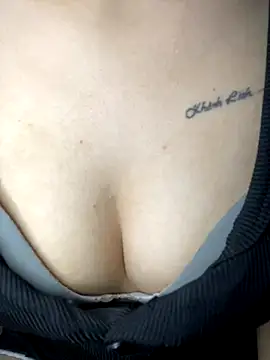 Lyly69699 online show from 11.11.25