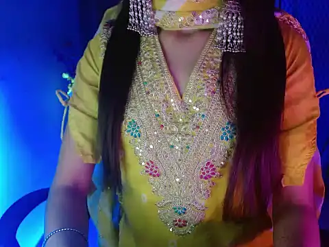 Snapshot of Roiseeee chatting on 03.11.26 Roiseeee online show from 03.11.26