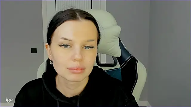 Snapshot of Marry_Jein13 chatting on 10.13.25 Marry Jein13 online show from 10.13.25