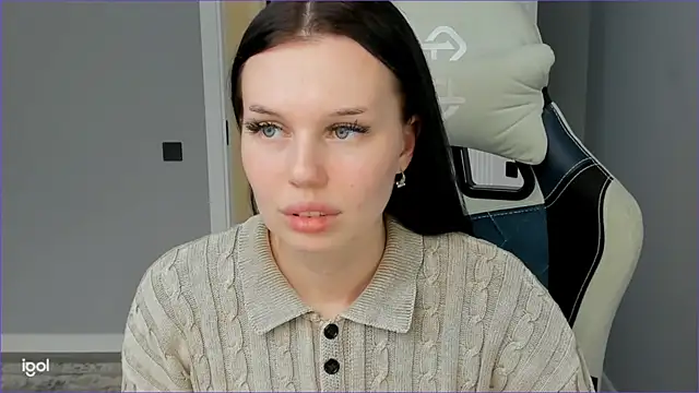 Snapshot of Marry_Jein13 chatting on 10.23.25 Marry Jein13 online show from 10.23.25