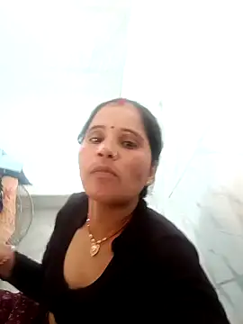Snapshot of Nm_sanjna chatting on 10.23.25 Nm sanjna online show from 10.23.25
