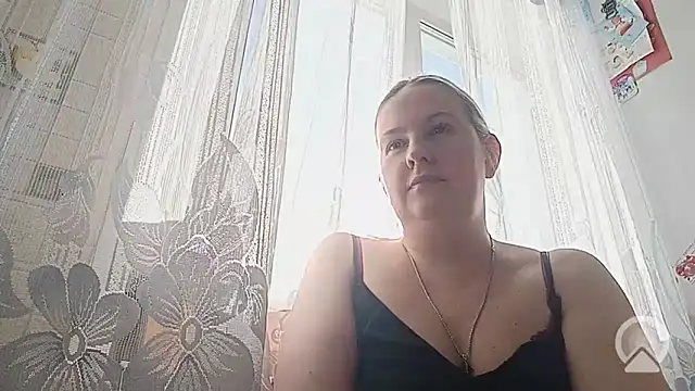 Snapshot of Melorini chatting on 02.16.26 Melorini online show from 02.16.26