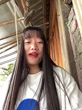 TrangNemo online show from 10.28.25