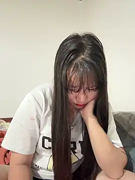 TrangNemo online show from 11.05.25