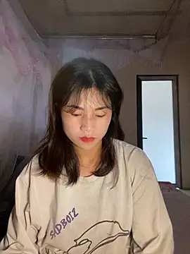 Mylinh- online show from 10.12.25