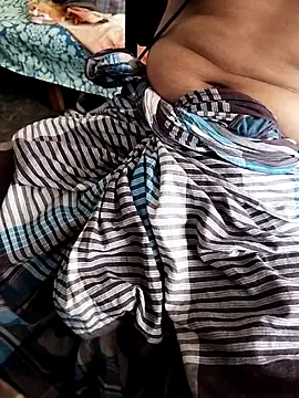 Snapshot of TanjiroCamadoo chatting on 10.13.25 TanjiroCamadoo online show from 10.13.25